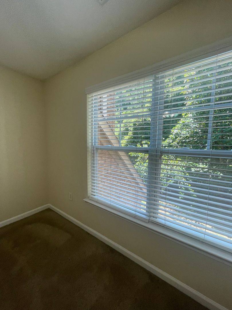 Apartment for rent at 3930 Cherokee Woods Way, Knoxville, TN 37920