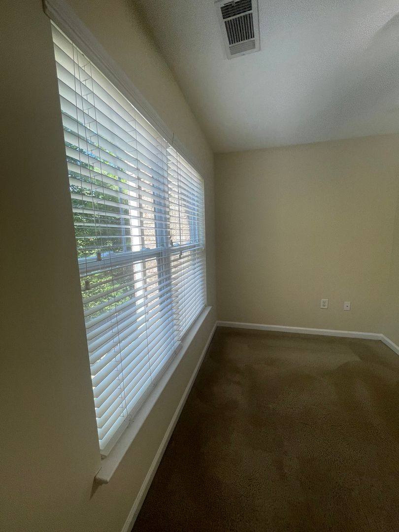 Apartment for rent at 3930 Cherokee Woods Way, Knoxville, TN 37920