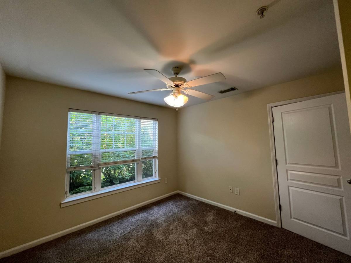 Apartment for rent at 1122 Tree Top Way, Knoxville, TN 37920