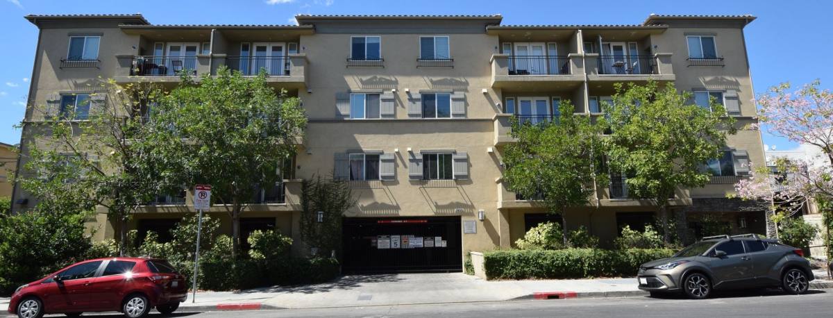 Apartment for rent at 7851 Ventura Canyon Ave, Panorama City, CA 91402