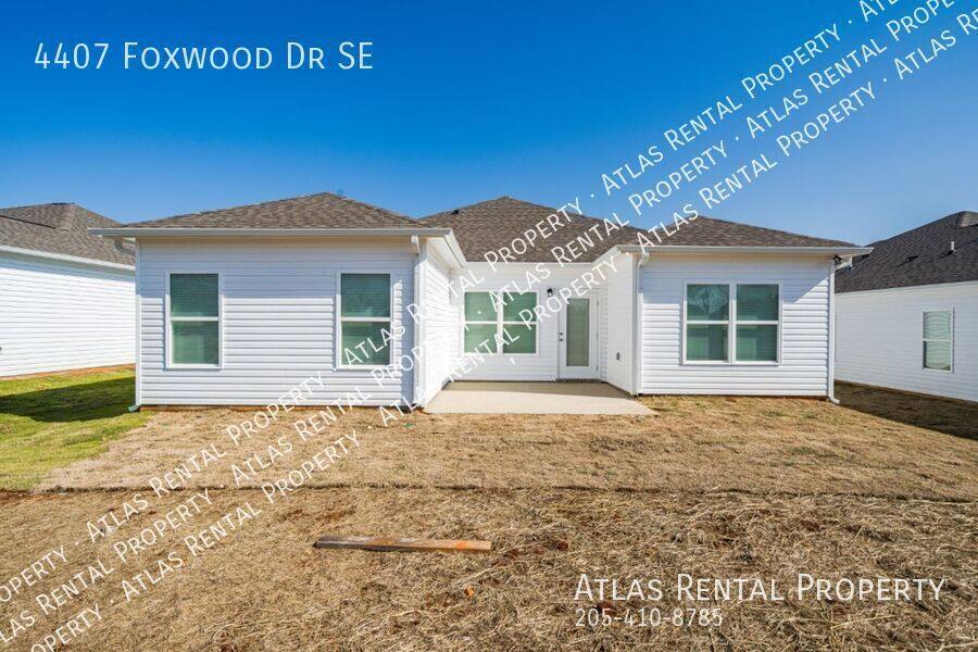 House for rent at 4407 Foxwood Dr SE, Decatur, AL 35603