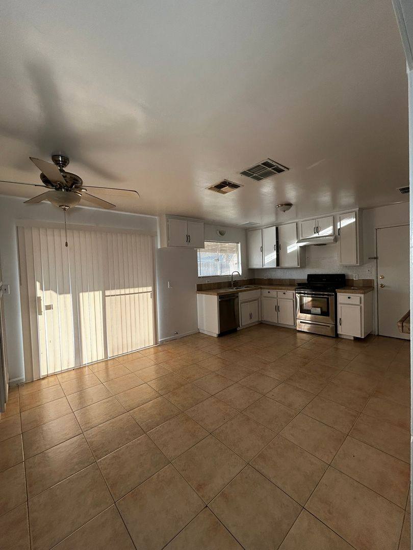 House for rent at 5204 Curson Ave, Bakersfield, CA 93309