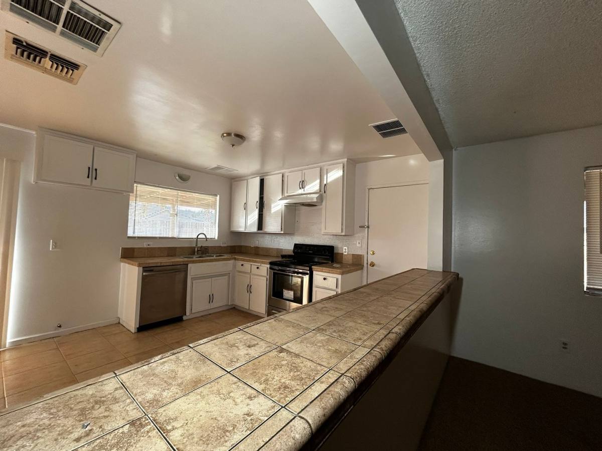House for rent at 5204 Curson Ave, Bakersfield, CA 93309