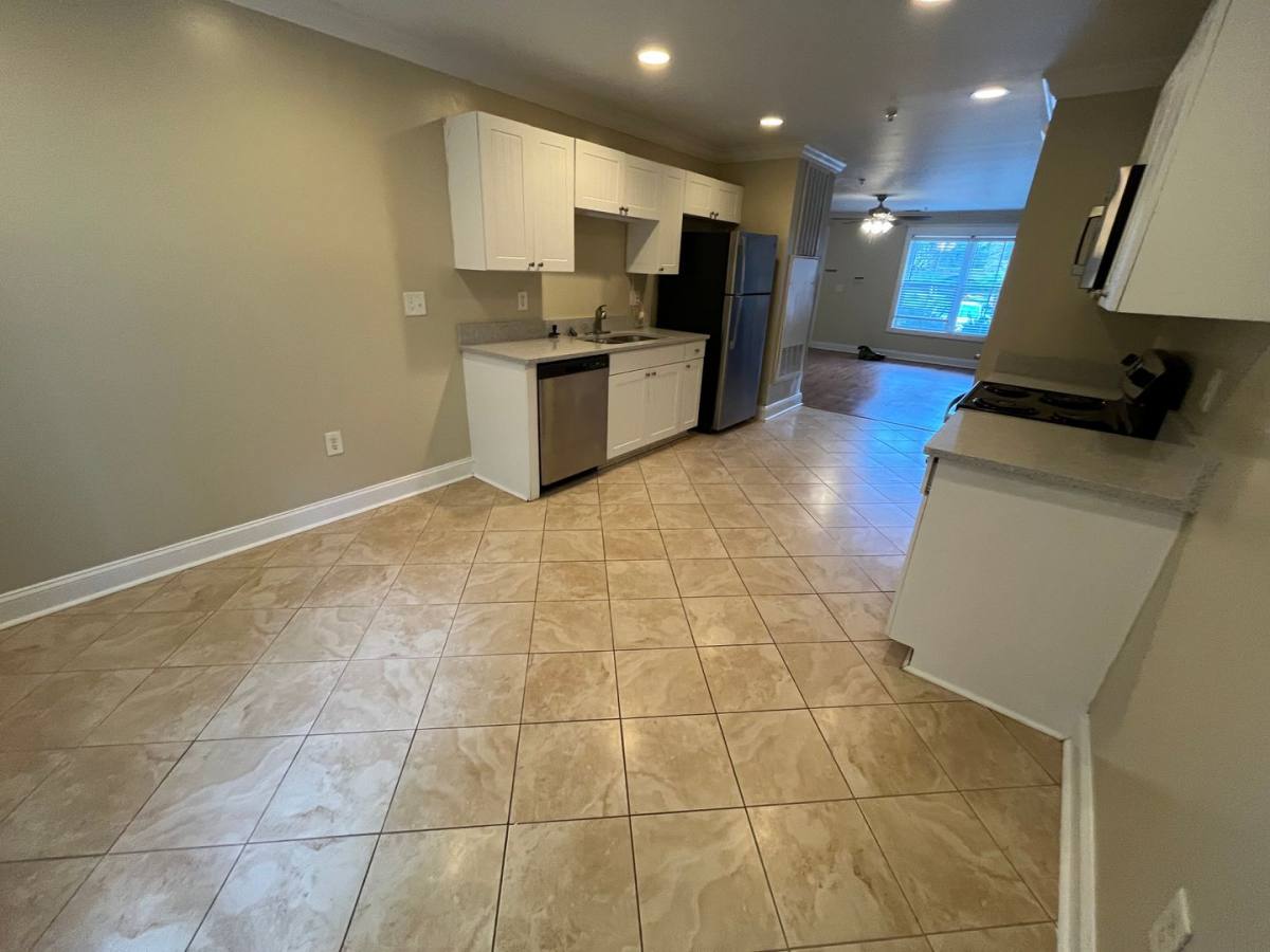 Apartment for rent at 1121 Tree Top Way, Knoxville, TN 37920
