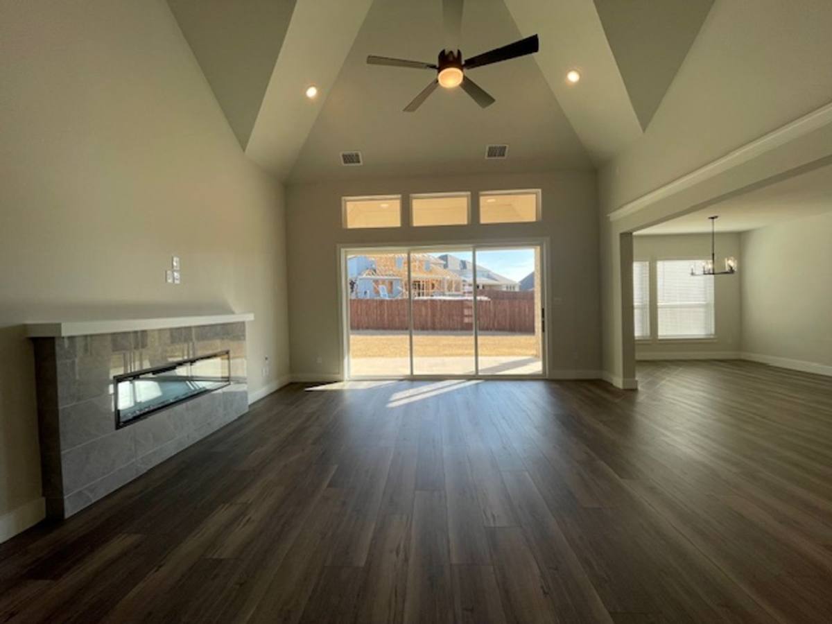 House for rent at 1609 Whisperwood Way, Midlothian, TX 76065