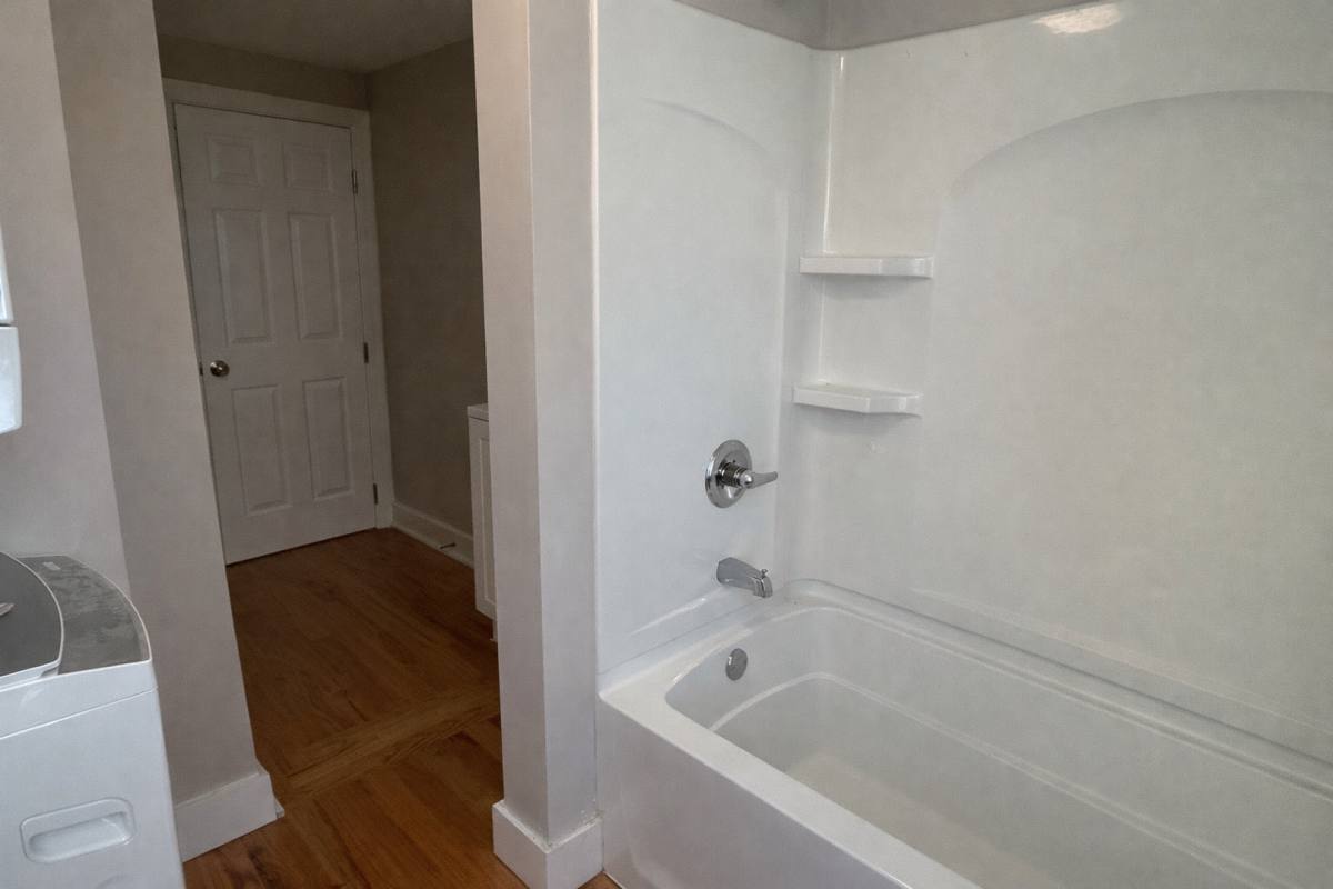 Apartment for rent at 13 Hampden St, Westfield, MA 01085