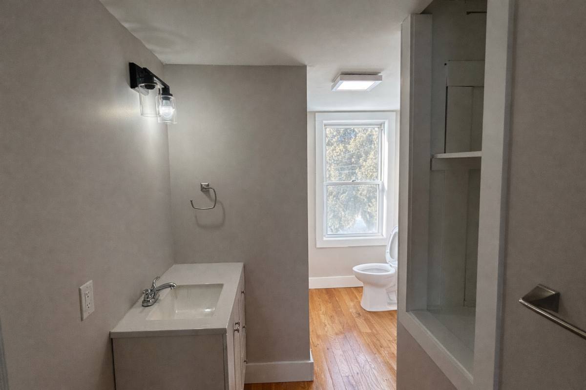 Apartment for rent at 13 Hampden St, Westfield, MA 01085