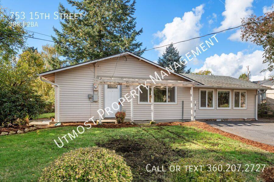 House for rent at 753 15th St, Washougal, WA 98671
