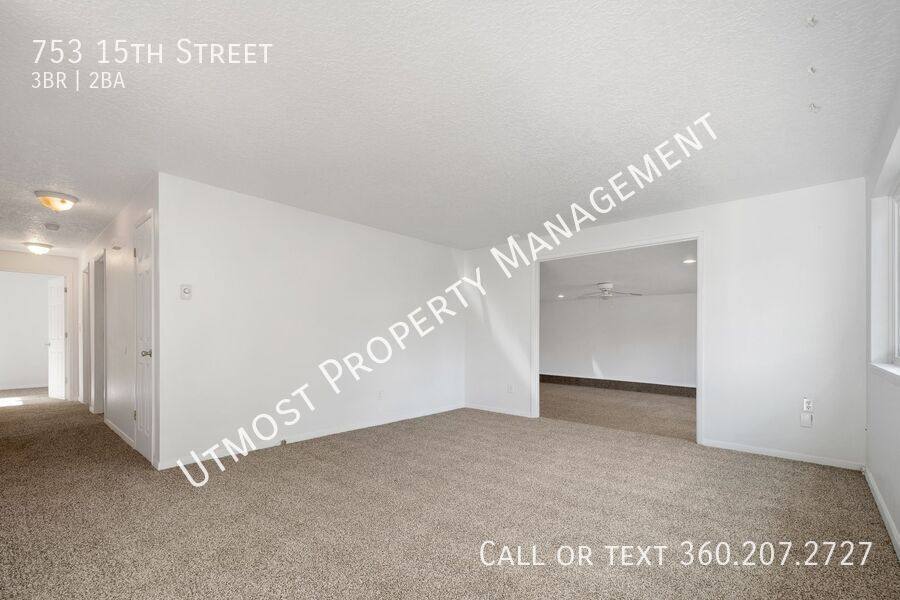 House for rent at 753 15th St, Washougal, WA 98671