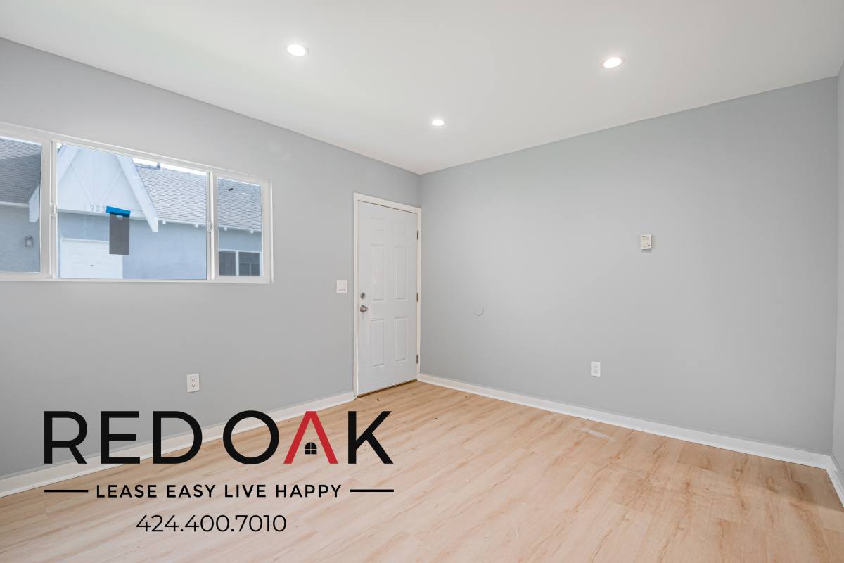 Condo for rent at 923 W 75th St #927 3 4, Los Angeles, CA 90043