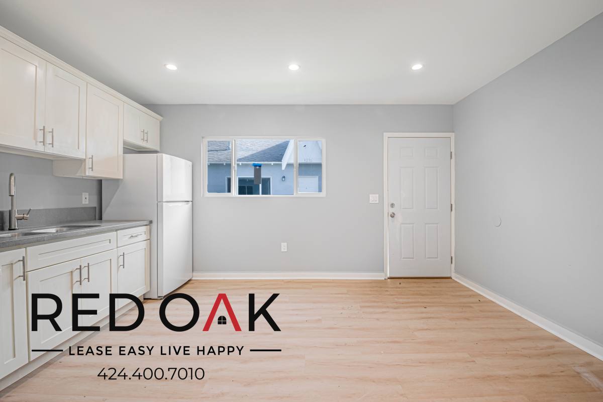 Condo for rent at 923 W 75th St #927 3 4, Los Angeles, CA 90043