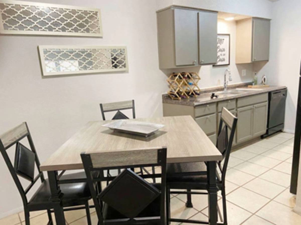 Apartment for rent at 3901 S Garnett Rd, Tulsa, OK 74146