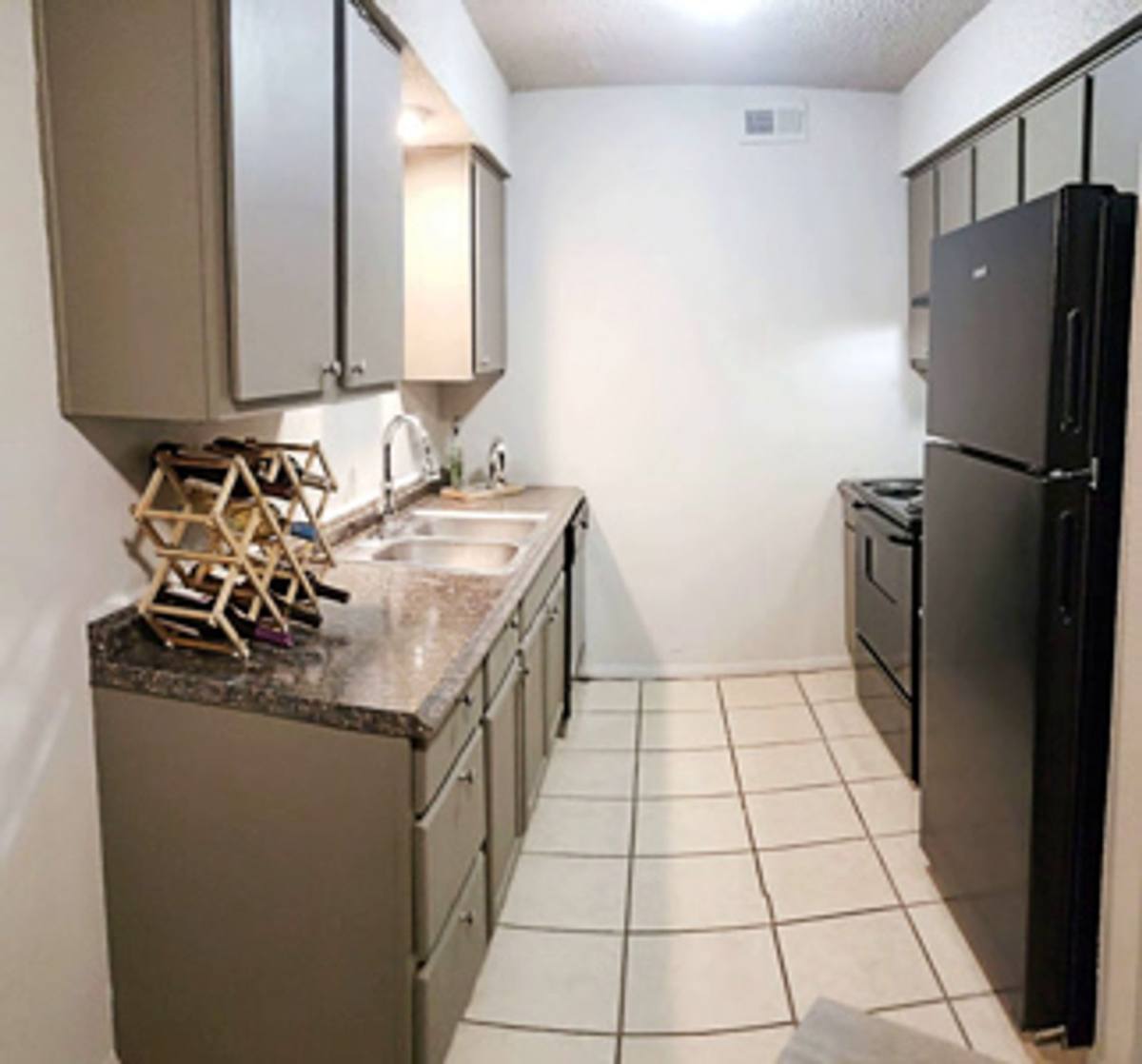 Apartment for rent at 3901 S Garnett Rd, Tulsa, OK 74146