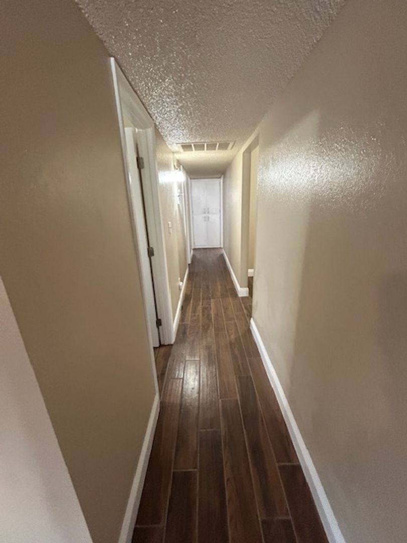 House for rent at 1520 N Giddings St, Visalia, CA 93291