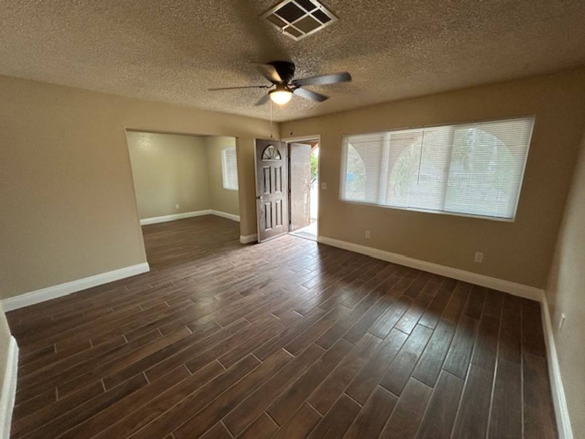 House for rent at 1520 N Giddings St, Visalia, CA 93291