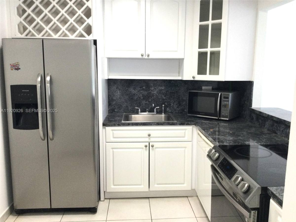 Apartment for rent at 500 Three Islands Blvd #500M16, Hallandale, FL 33009