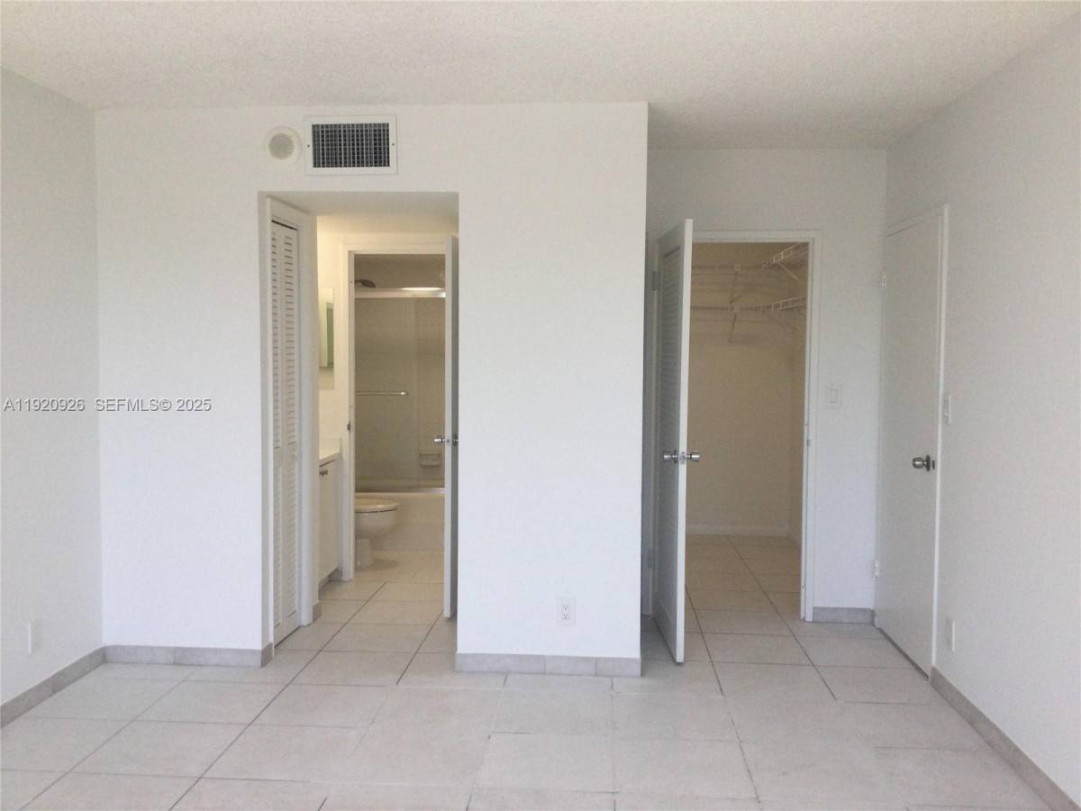 Apartment for rent at 500 Three Islands Blvd #500M16, Hallandale, FL 33009