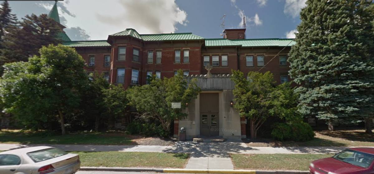 Apartment for rent at 912 Pearl St, Chippewa Falls, WI 54729