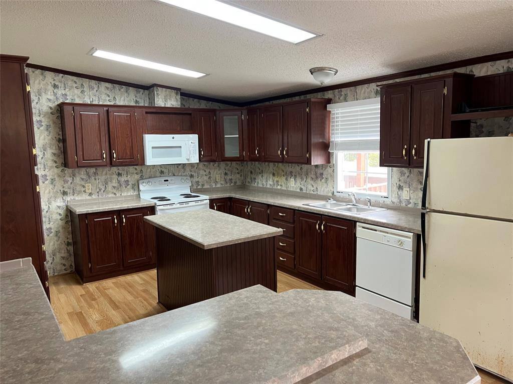 Apartment for rent at 2648 County Rd #600, Farmersville, TX 75442