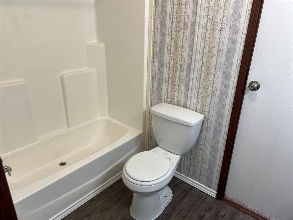 Apartment for rent at 2648 County Rd #600, Farmersville, TX 75442
