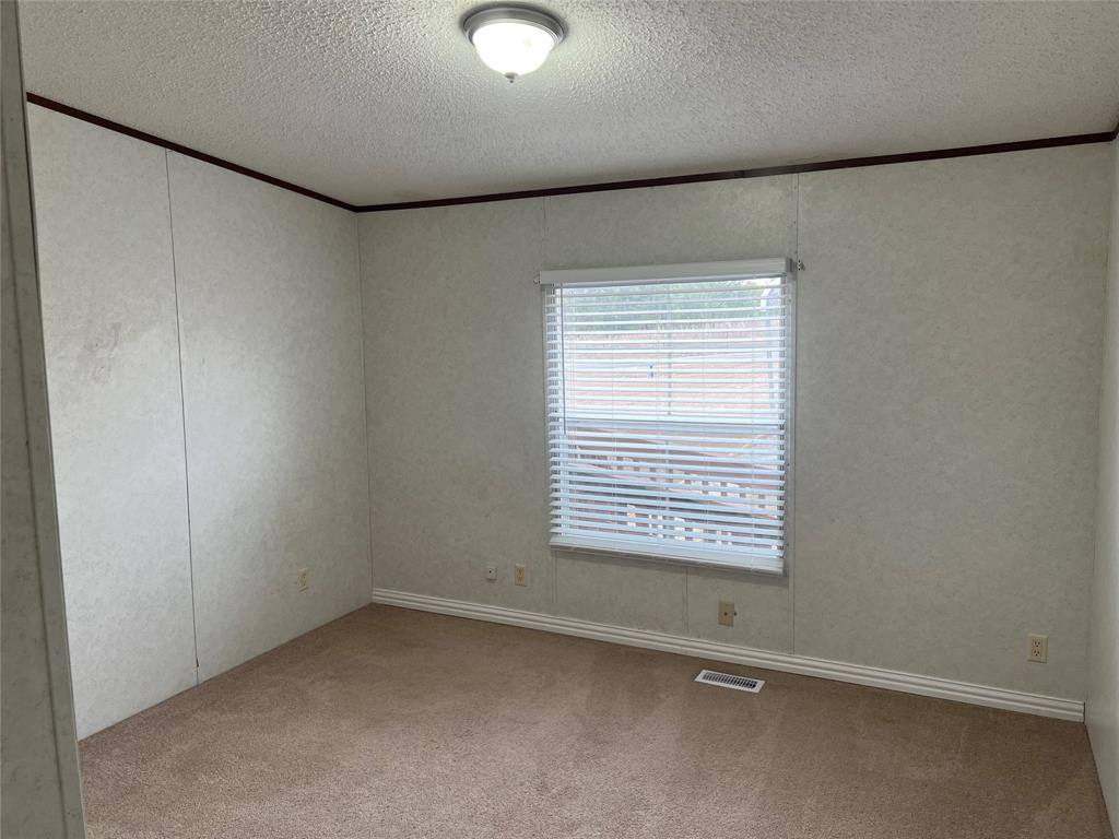 Apartment for rent at 2648 County Rd #600, Farmersville, TX 75442