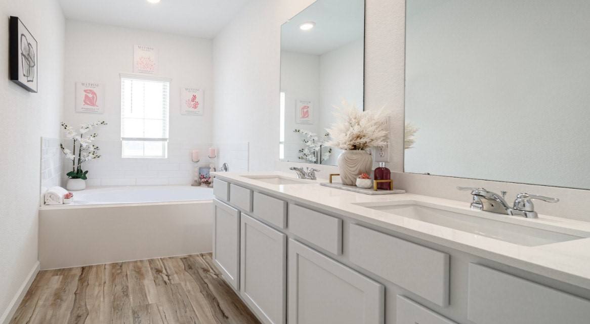 Apartment for rent at 9730 Kilkenny St, Rosharon, TX 77583