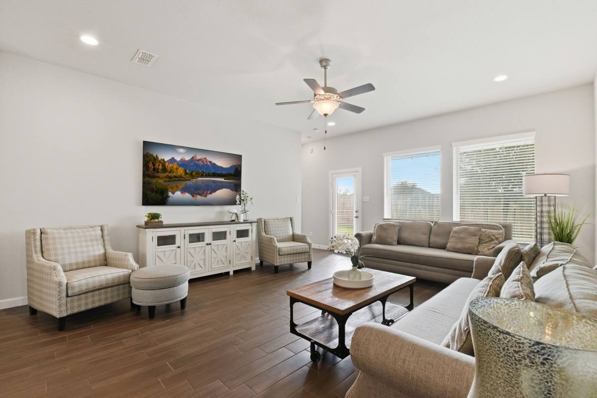 Apartment for rent at 3410 Shockley Lane, Rosharon, TX 77583