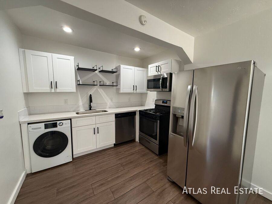 Apartment for rent at 1606 W Taylor St #A, Phoenix, AZ 85007