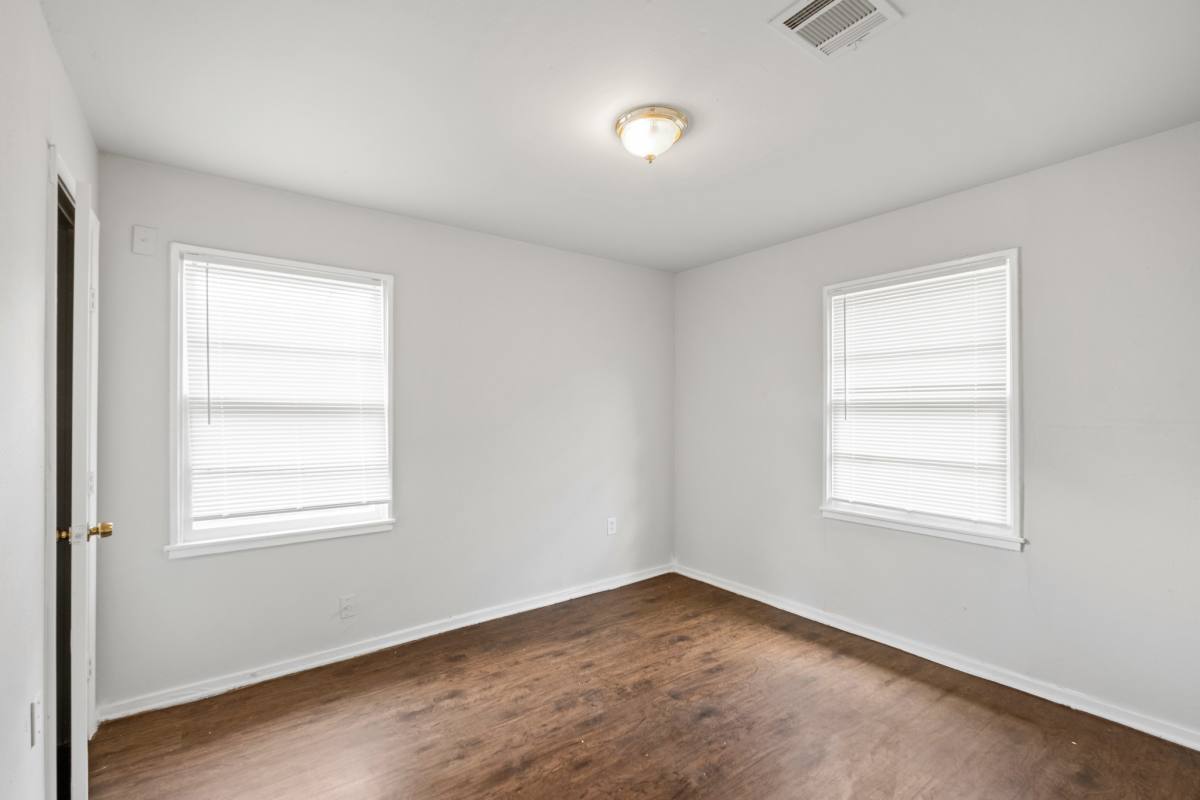 Apartment for rent at 7918 Jutland Rd, Houston, TX 77033
