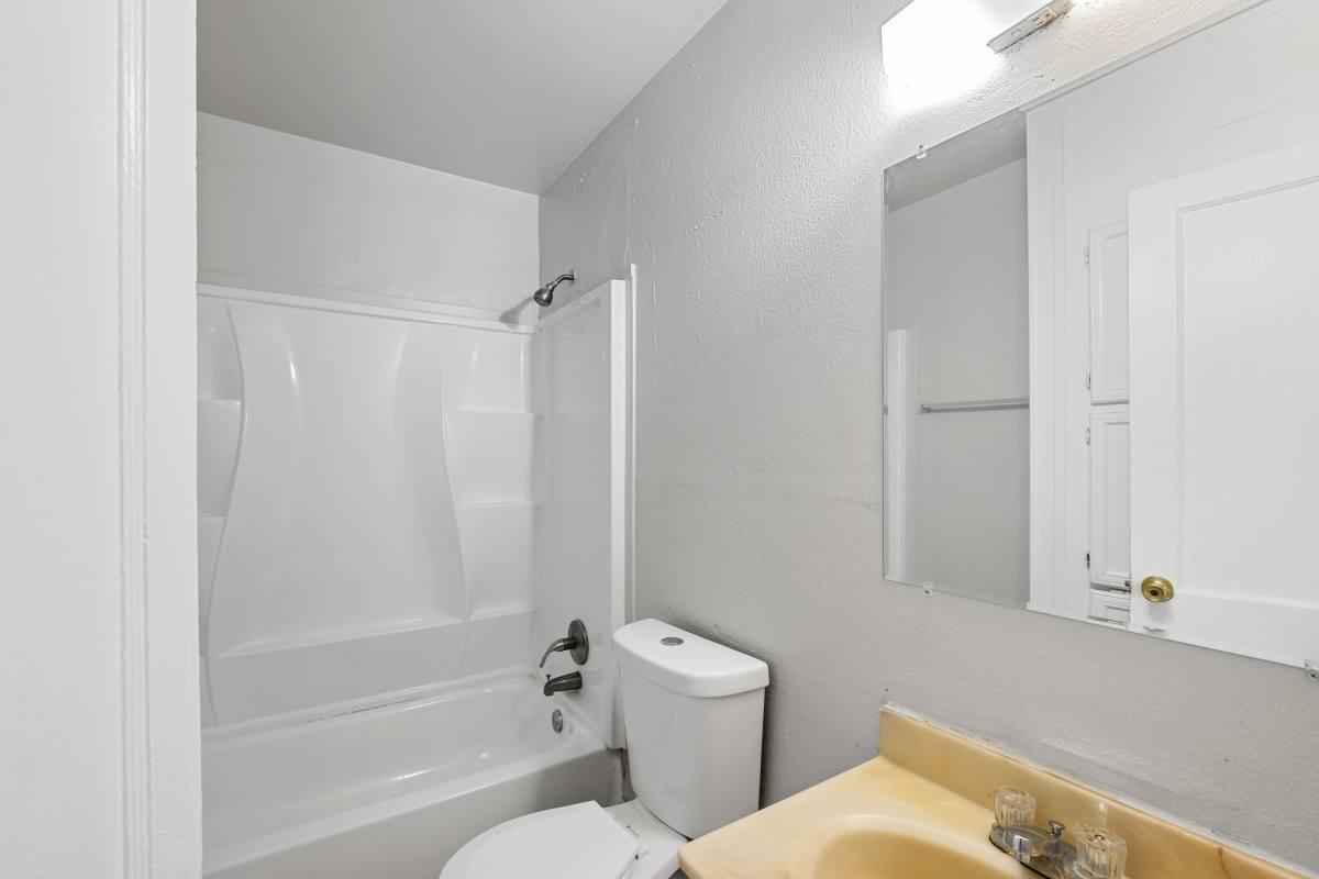 Apartment for rent at 7918 Jutland Rd, Houston, TX 77033