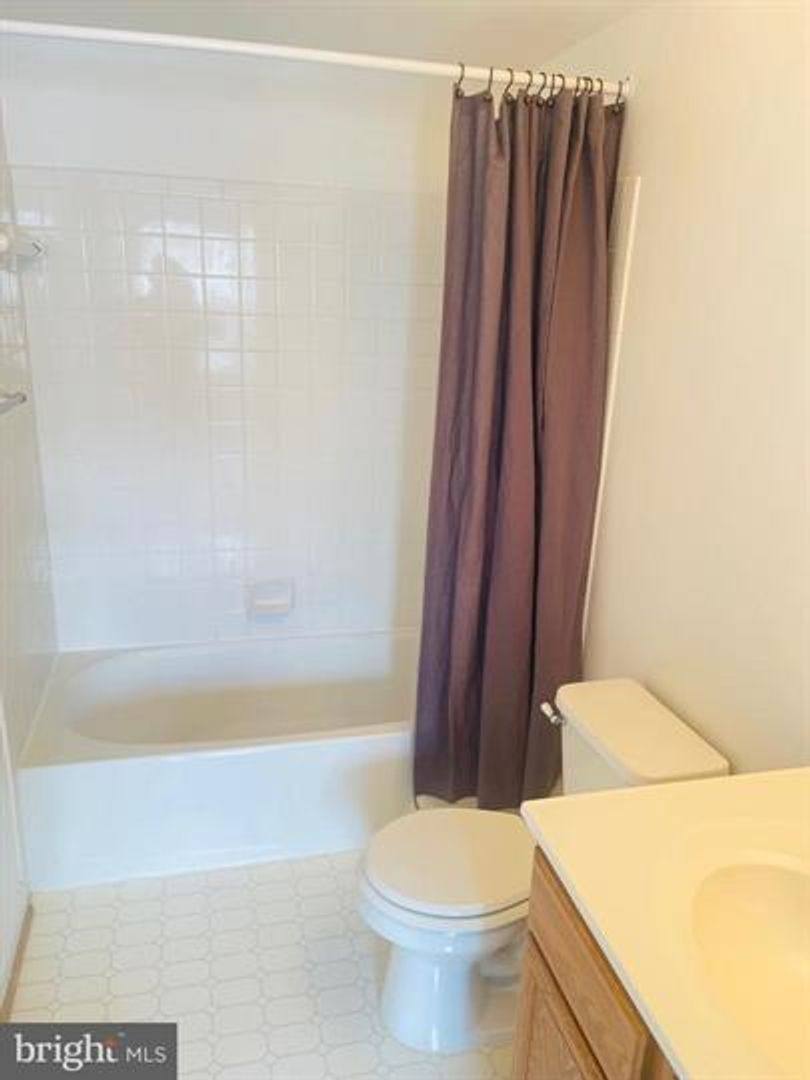 Condo for rent at 14158 Cuddy Loop, Woodbridge, VA 22193