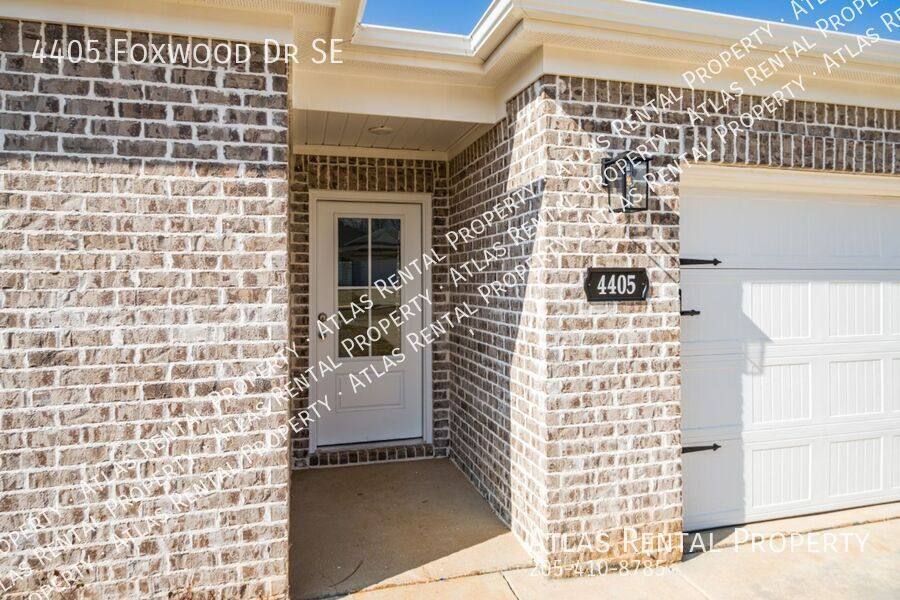 House for rent at 4405 Foxwood Dr SE, Decatur, AL 35603