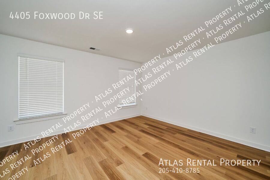House for rent at 4405 Foxwood Dr SE, Decatur, AL 35603