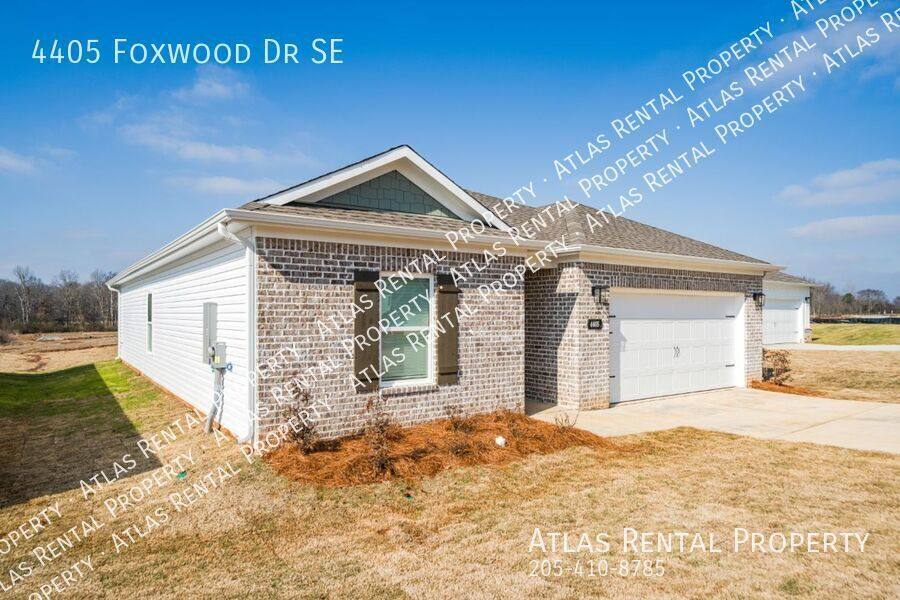 House for rent at 4405 Foxwood Dr SE, Decatur, AL 35603