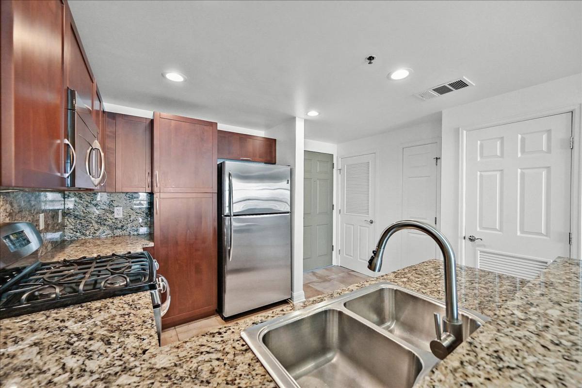 Apartment for rent at 150 N Las Vegas Blvd, Las Vegas, NV 89101