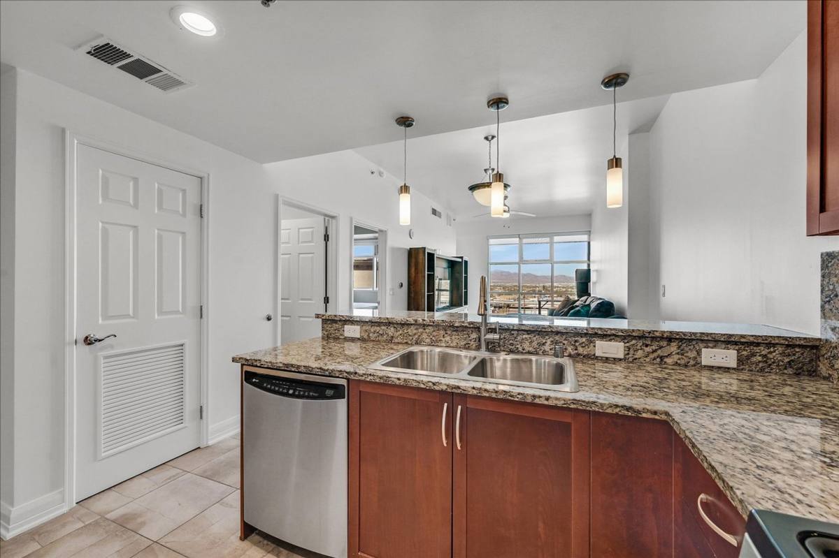 Apartment for rent at 150 N Las Vegas Blvd, Las Vegas, NV 89101
