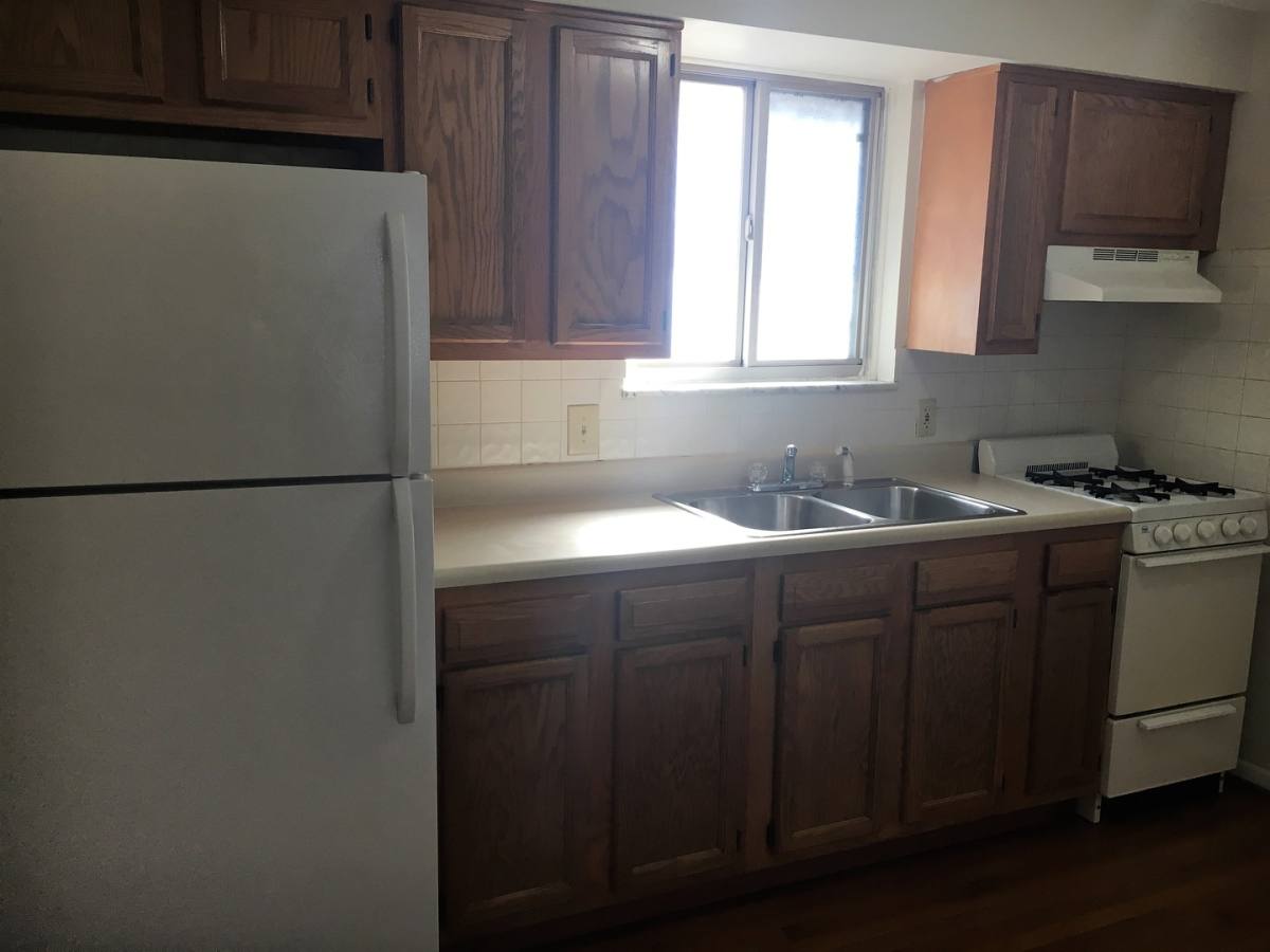 Apartment for rent at 712-714 Riverview Dr, Columbus, OH 43202