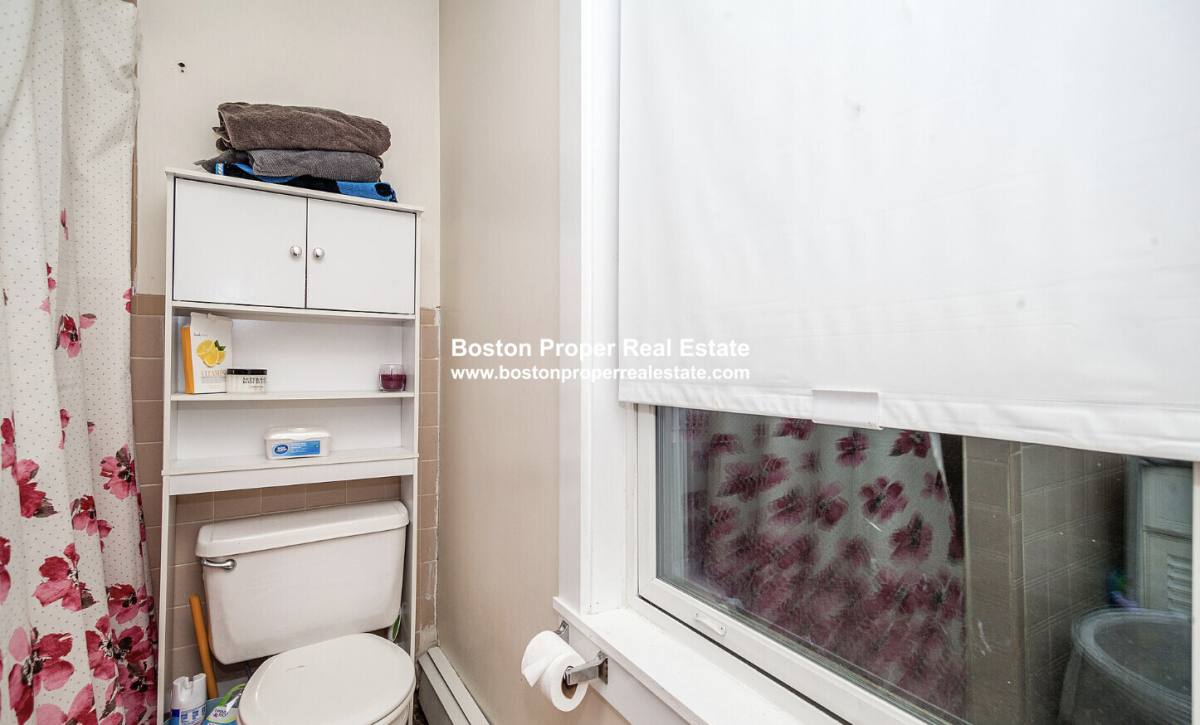 Apartment for rent at 94 W Cedar #2, Boston, MA 02114