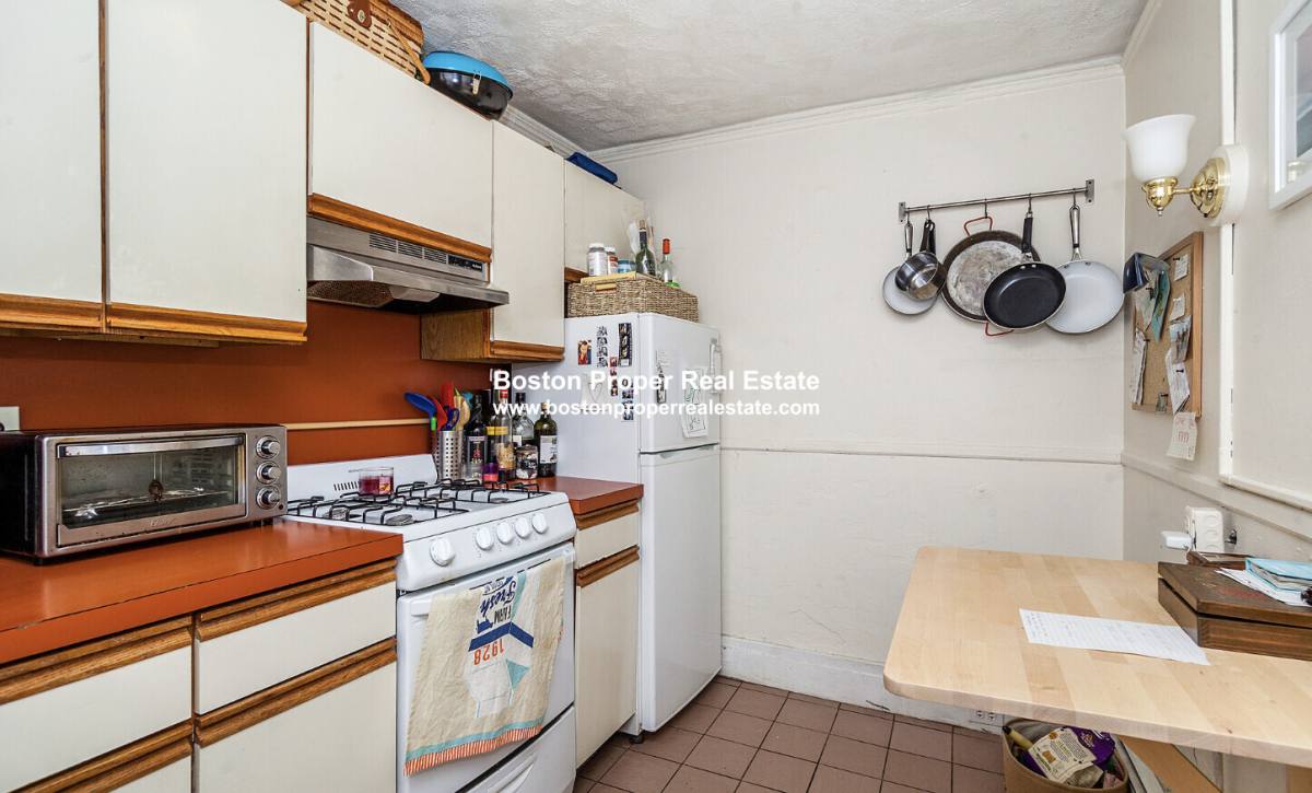 Apartment for rent at 94 W Cedar #2, Boston, MA 02114