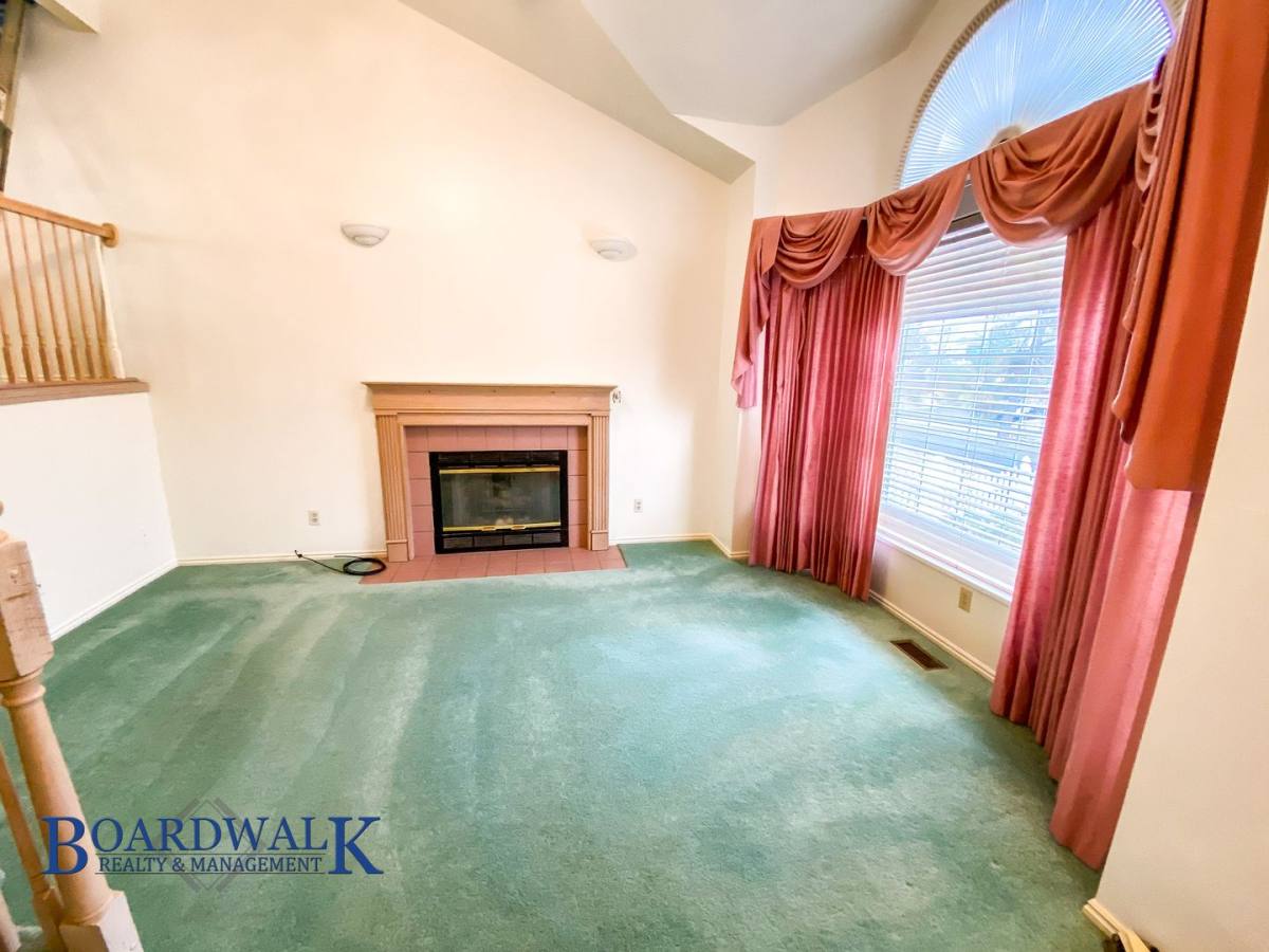 Apartment for rent at 5677 S Esprit Dr, Salt Lake City, UT 84118