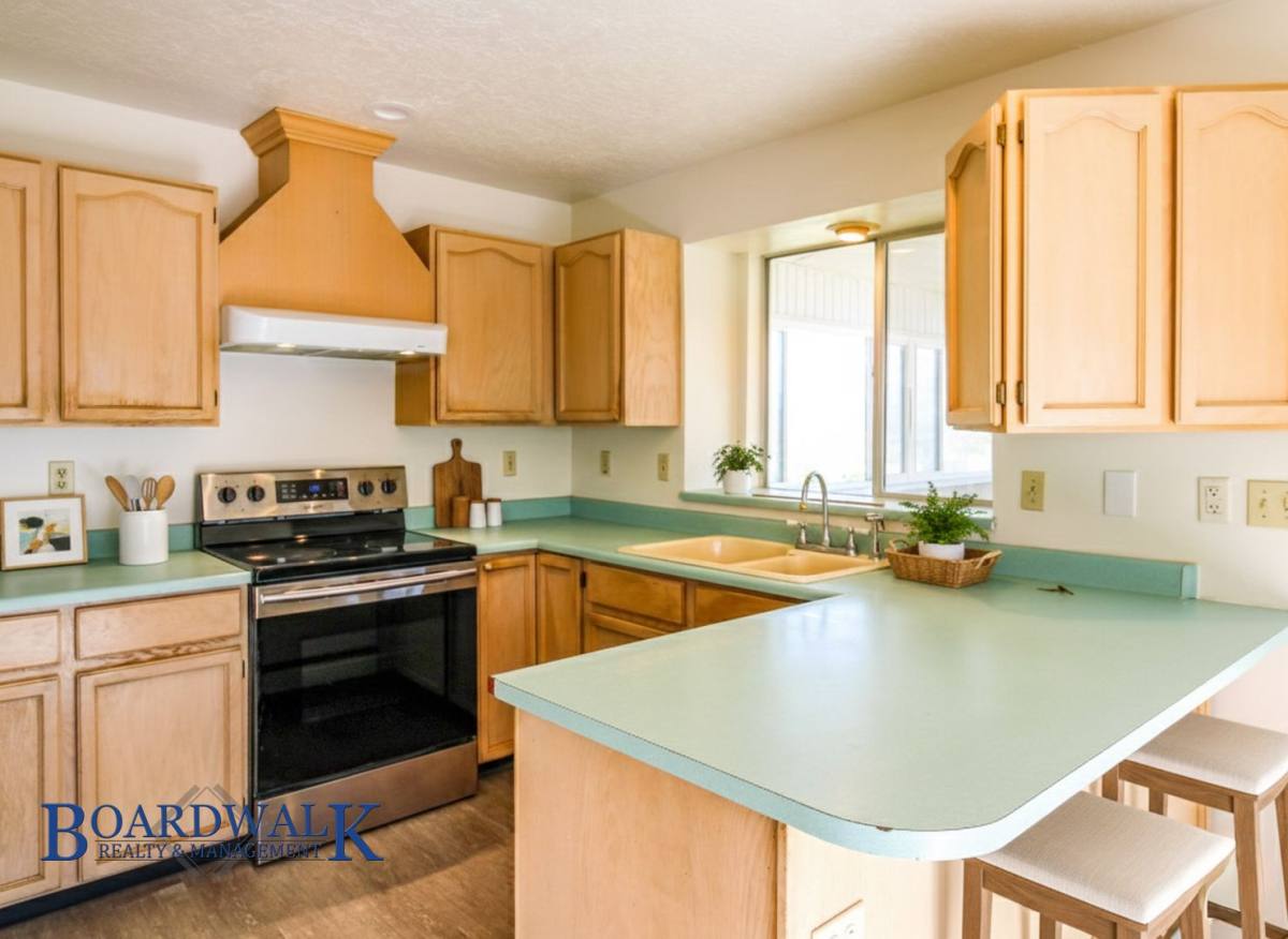 Apartment for rent at 5677 S Esprit Dr, Salt Lake City, UT 84118
