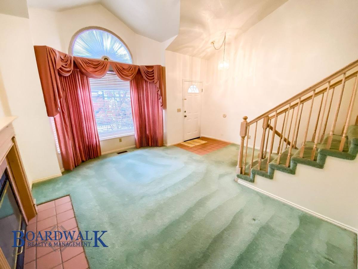Apartment for rent at 5677 S Esprit Dr, Salt Lake City, UT 84118