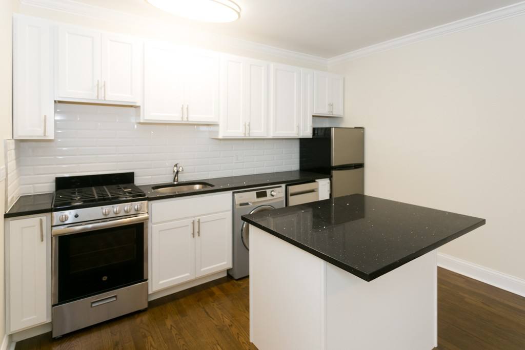 Apartment for rent at 916 18 Green Bay #CA10, Winnetka, IL 60093