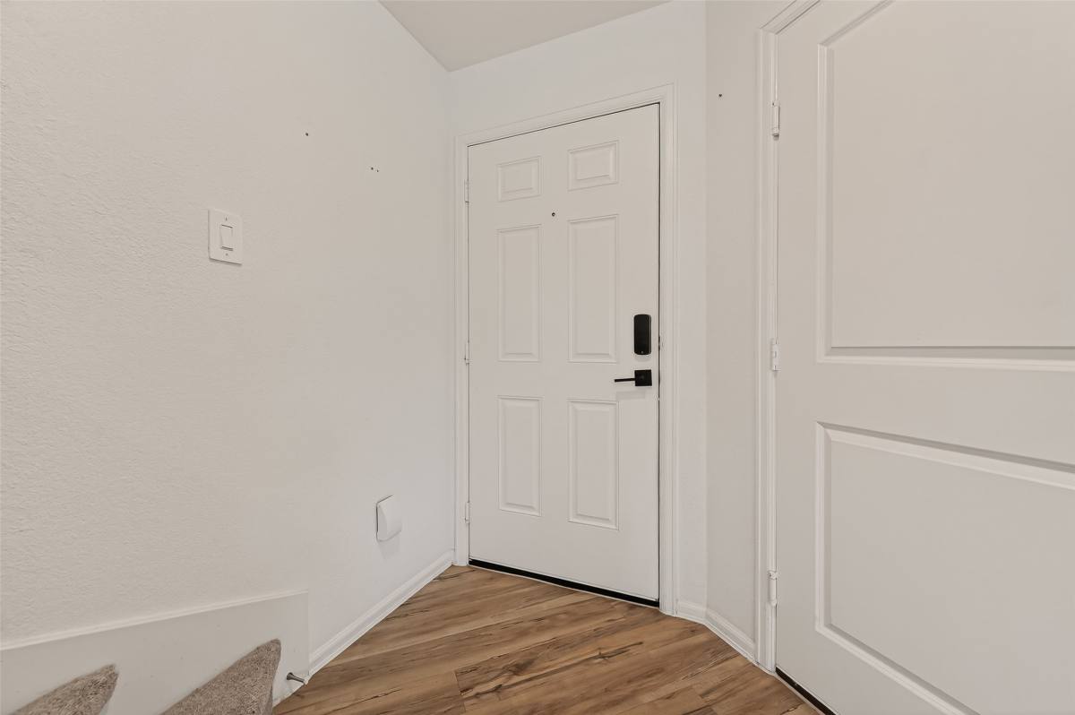 Apartment for rent at 1307 Vincente Court, Conroe, TX 77301