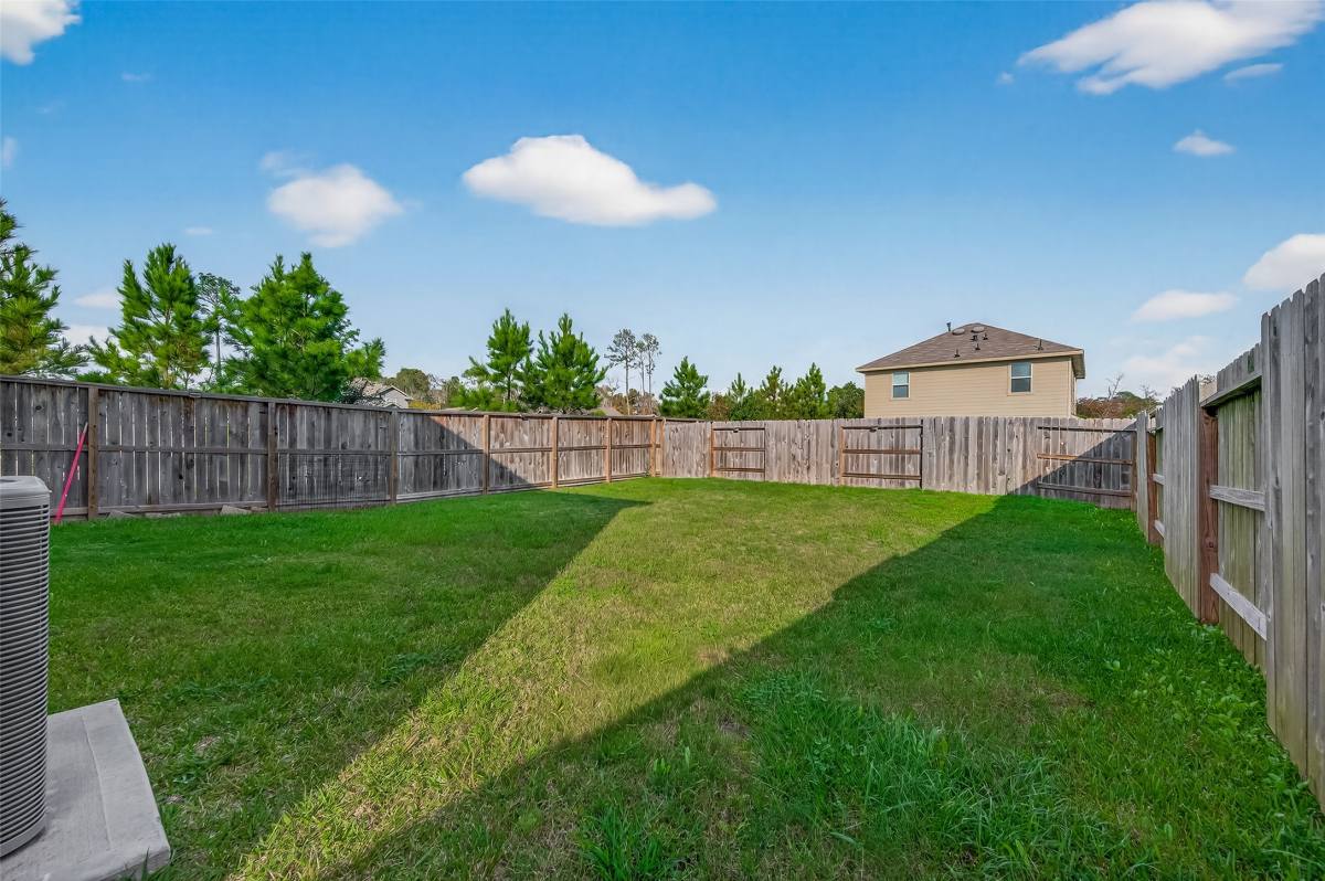 Apartment for rent at 1307 Vincente Court, Conroe, TX 77301
