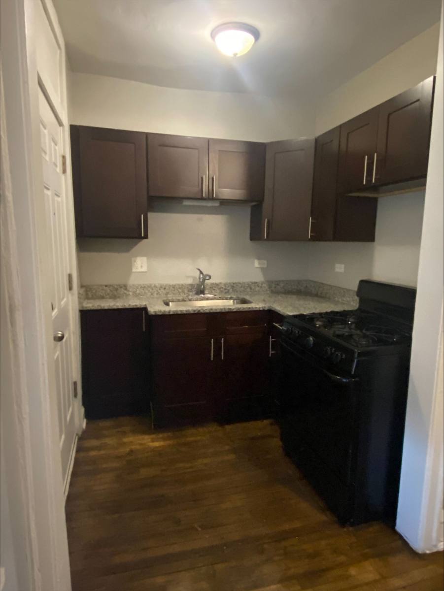 Apartment for rent at 6904-6906 S Cregier Ave, Chicago, IL 60649