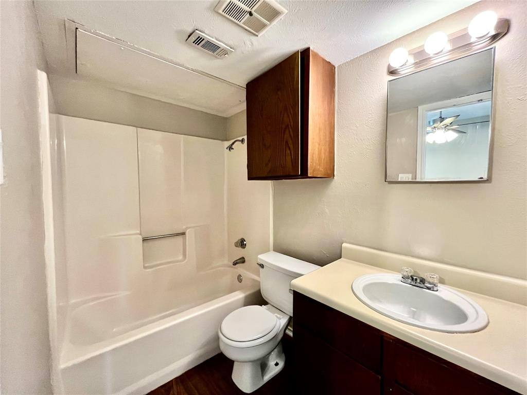 Apartment for rent at 2526 W Prairie St #208, Denton, TX 76201