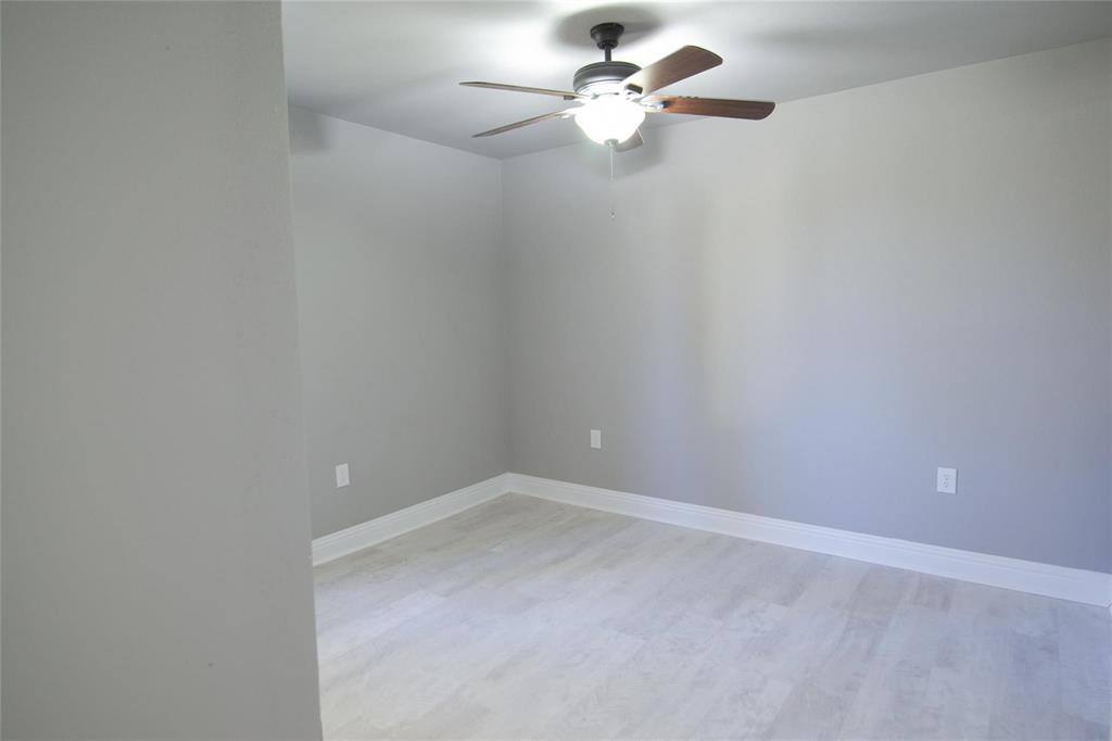 Apartment for rent at 1606 Davis Blvd, Garland, TX 75042