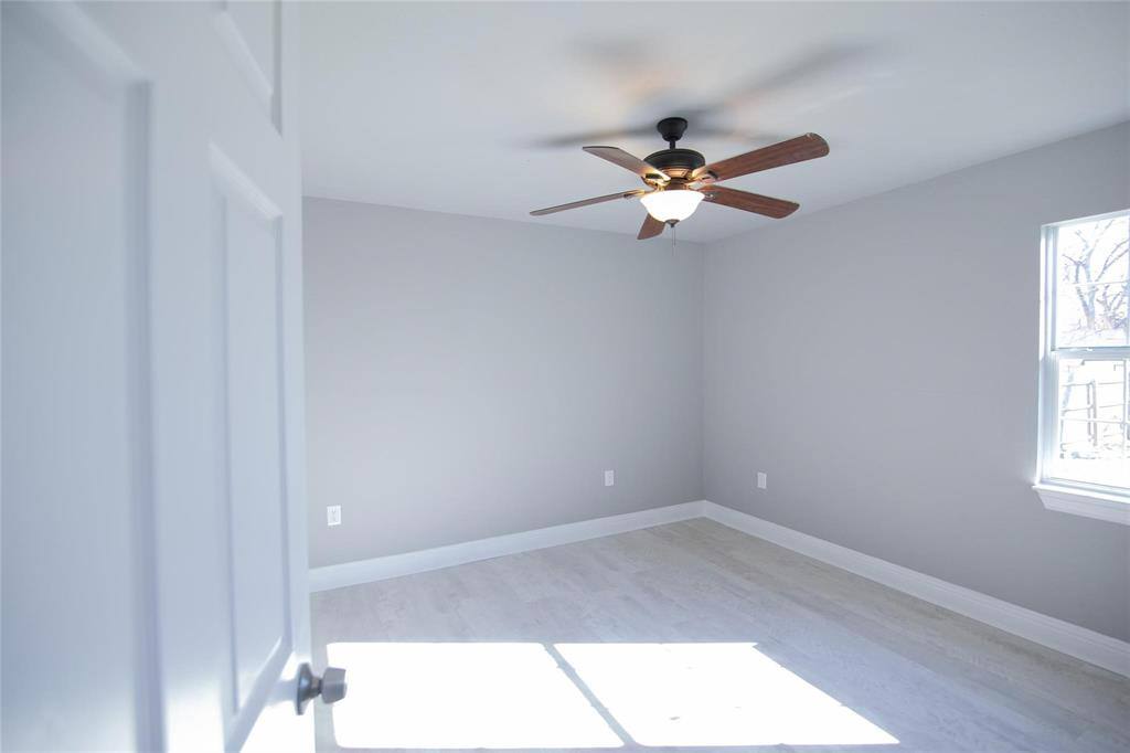 Apartment for rent at 1606 Davis Blvd, Garland, TX 75042