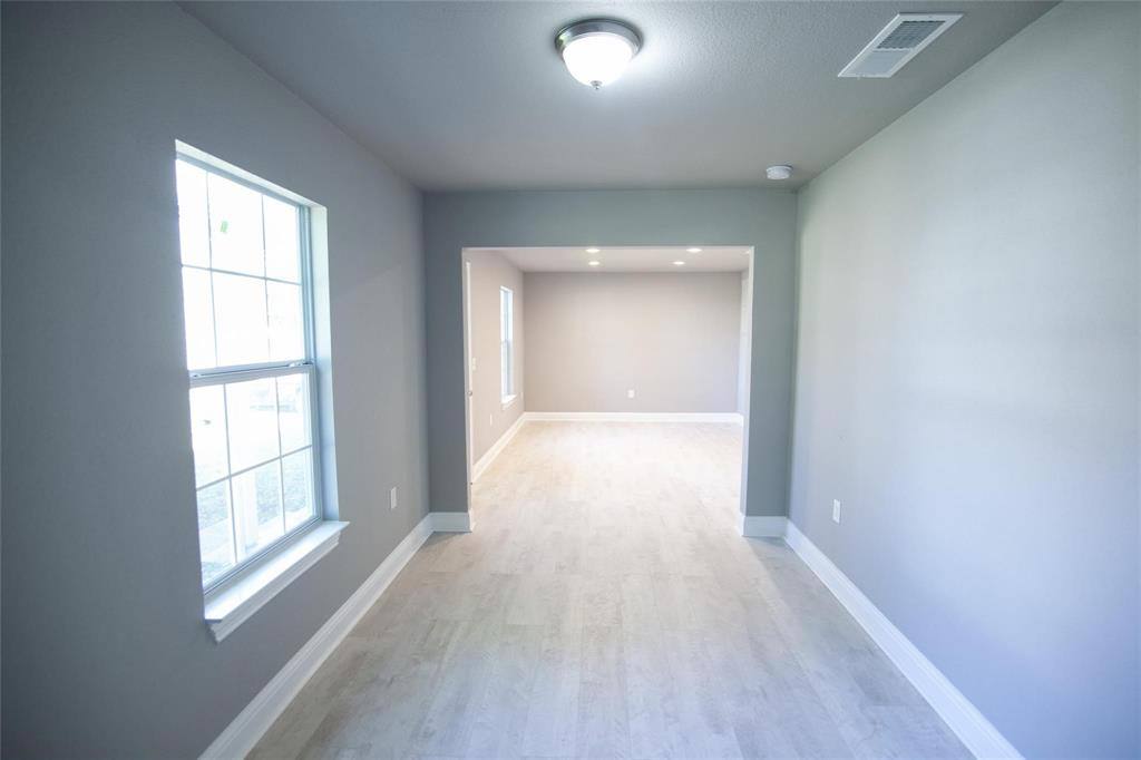 Apartment for rent at 1606 Davis Blvd, Garland, TX 75042